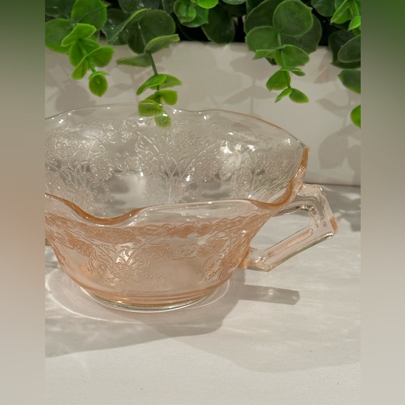 Hazel Atlas Glass FLORENTINE No.1 Poppy Pink 2-Handled Ruffled Nut Dish - Picture 16 of 16
